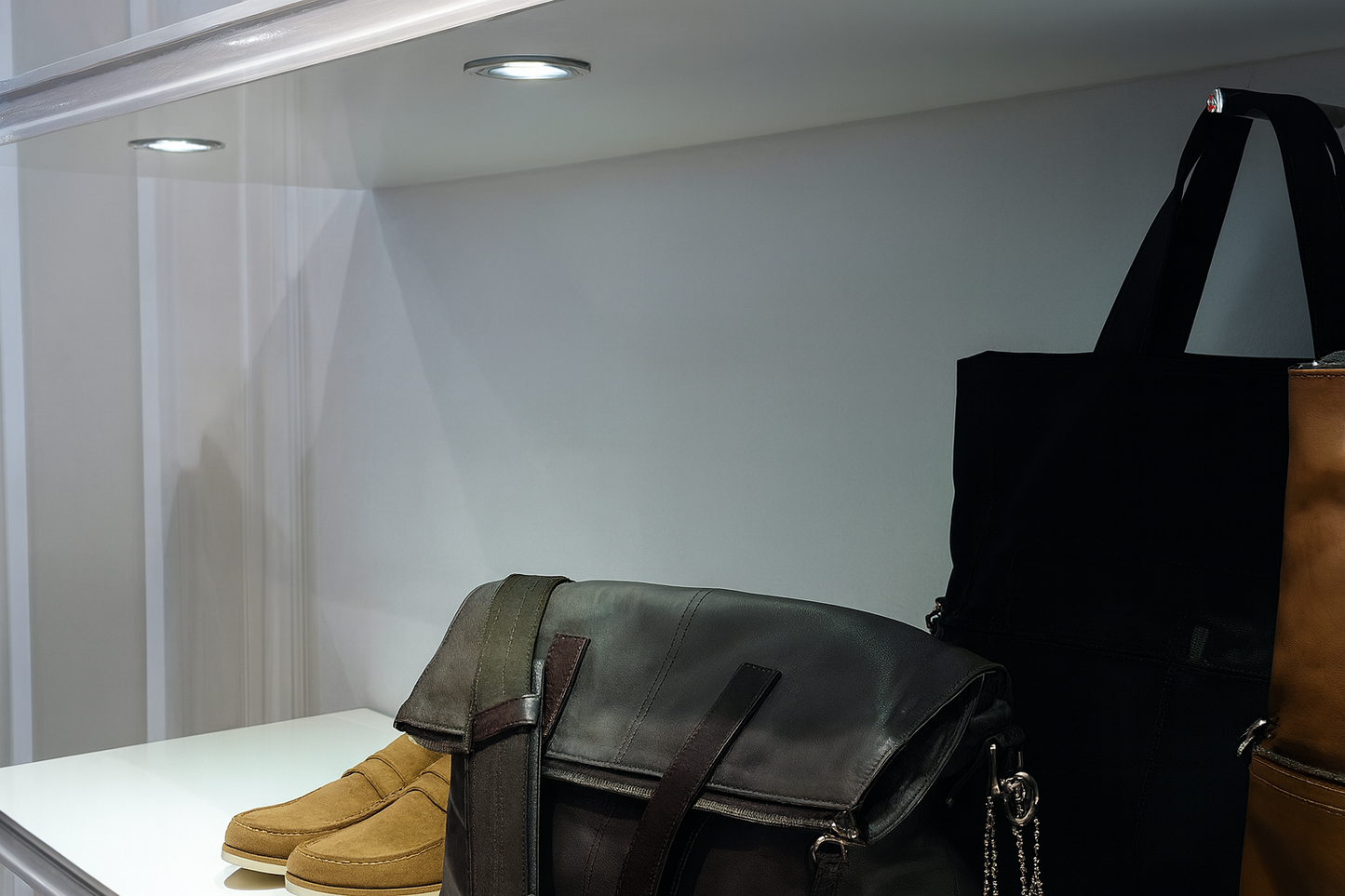 3W Sapphire Puck™ Light Series