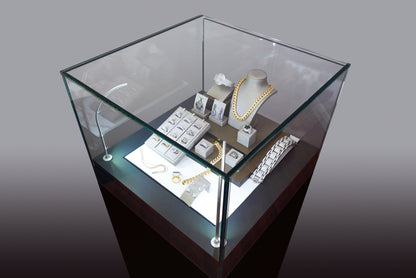 Micro Curve™ Tower Series– Ultra-Thin Vertical Display Lighting